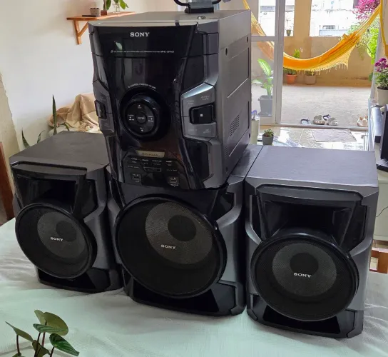 Som Sony HCD-GPX5G - Sistema Compacto de Som 200W - Excelente qualidade