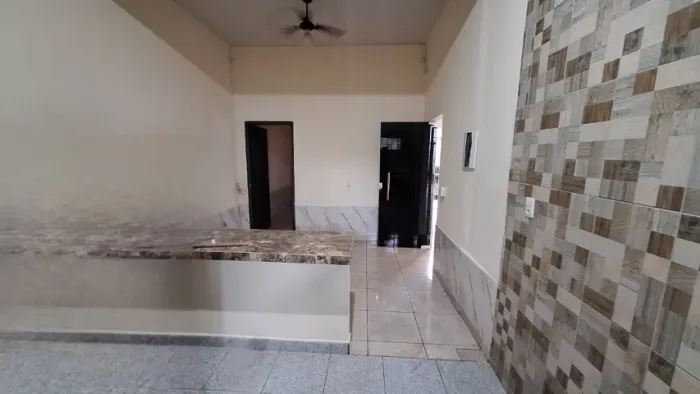 Aluga-se apartamento no Bosque