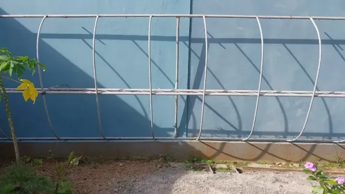 Estrutura de ferro  para toldo telhado  1,45 m por 5,80 m 400 reais