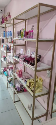 Prateleira loja 