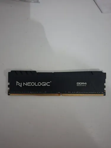 Memória RAM Neologic DDR4 8GB - Perfeito estado