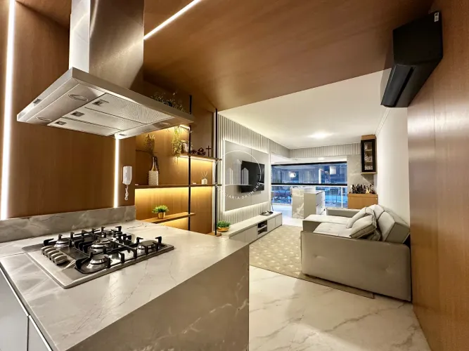 Apartamento de 2 quartos todo mobiliado à venda no Kobrasol, São José - CEN