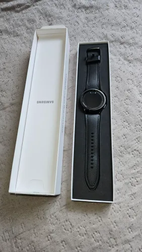 Smartwatch Samsung Galaxy Watch 6 Classic - Perfeito, Sem Marcas + Película