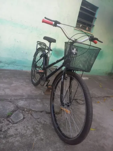 Bicicleta Caloi poty aro 26 raios duplos com marchas rodas aero .