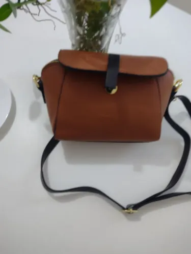 Bolsa formosa pegada esporte passeio.