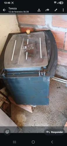 Forno de ferro fundido( de embutir) nunca foi instalado. R$650,00