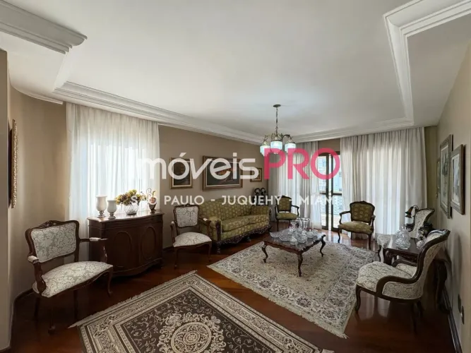 Apartamento para venda com 168m² em Moema - São Paulo.