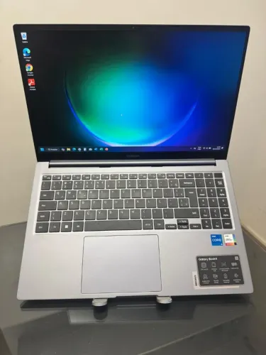 Notebook Samsung Galaxy Book - i5-13°Gen - 8GB Ram - SSD 256GB Nvme - 15P- Completo