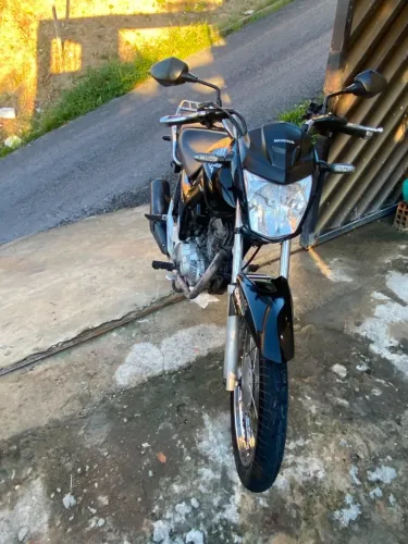 A moto tá em dias não deve nada valor 10.300