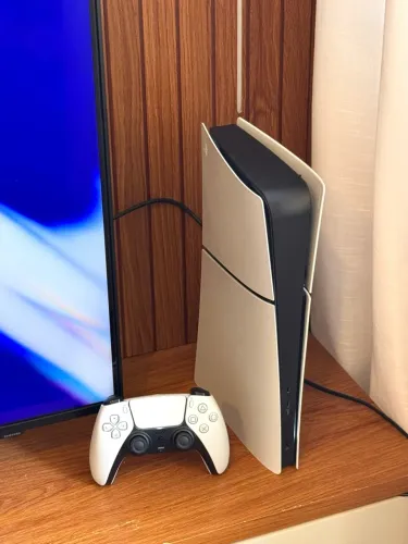 Ps5 Slim 1TB Semi Novo com nota fiscal
