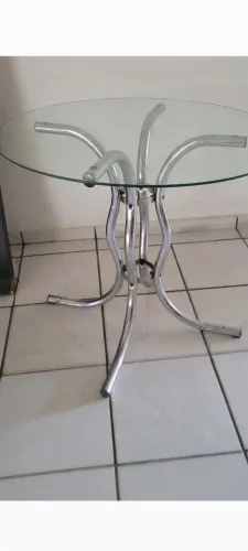 Mesa Redonda de Vidro Temperado Pés Cromados - Perfeita (R$ 290)NÃO ENTREGO