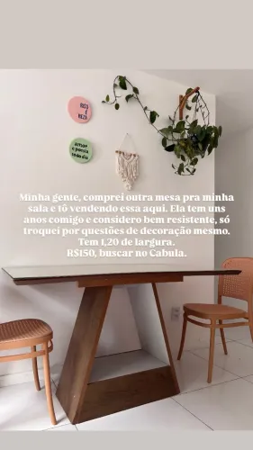 Mesa de jantar com tampo de vidro