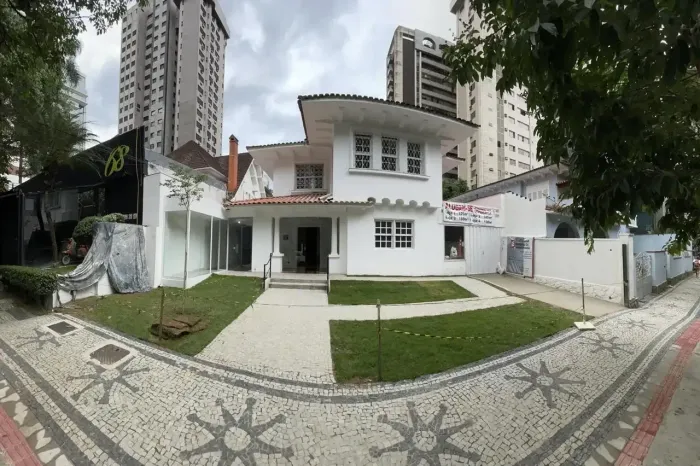 Casa comercial à venda, 4 quartos, 4 vagas, Lourdes - Belo Horizonte/MG