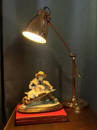 Luminária de Mesa Articulada em Metal Cobre / Rose Gold - Usada e Funcional