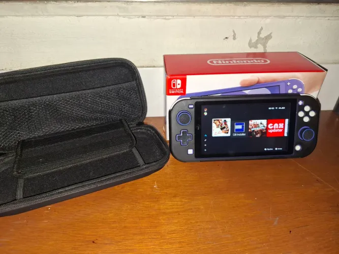 NINTENDO SWITCH LITE DESBLOQUEADO + ACESSÓRIOS