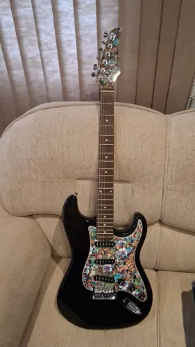Guitarra Condor
