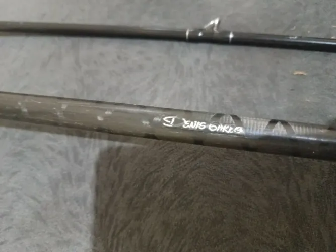 1 varas fibra de carbono Dennis Garbo 2,40 + 1 carretilha avante BG Maruri carbono 8,0<br>