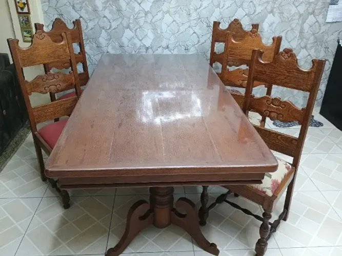 Oportunidade Mesa jantar com 8 cadeiras cerejeira paraguaia esculpida a mão 