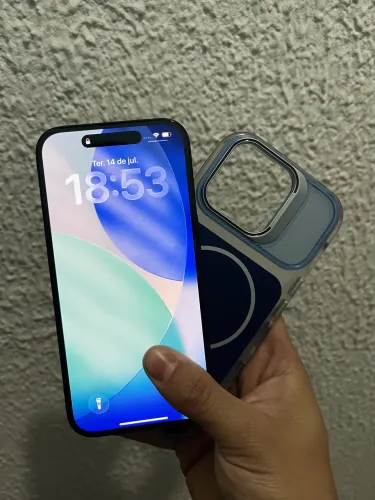iPhone 16