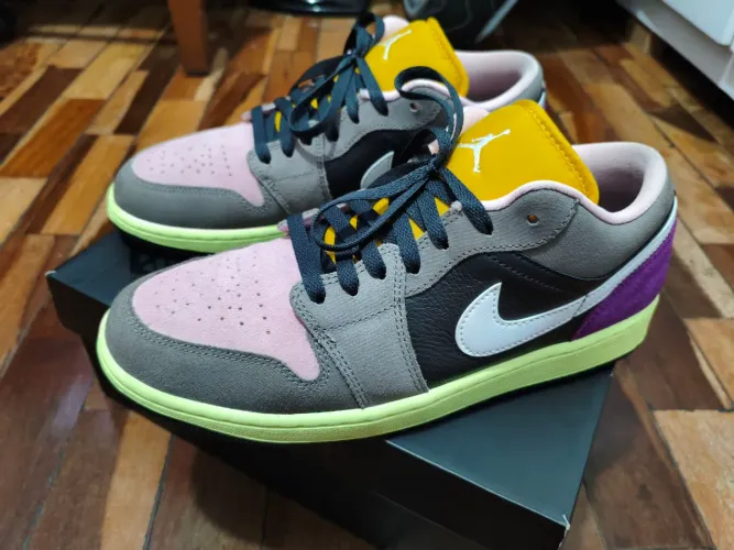 Air Jordan 1 Low SE Oil Grey N-42