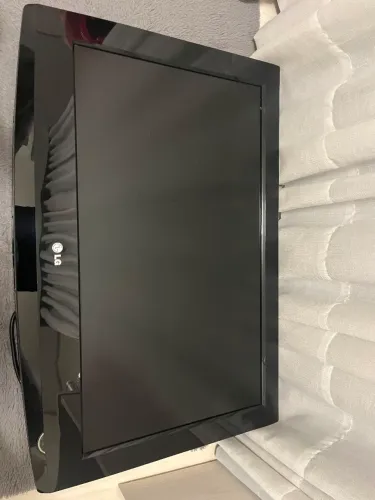 Vendo TV LCD LG 32".