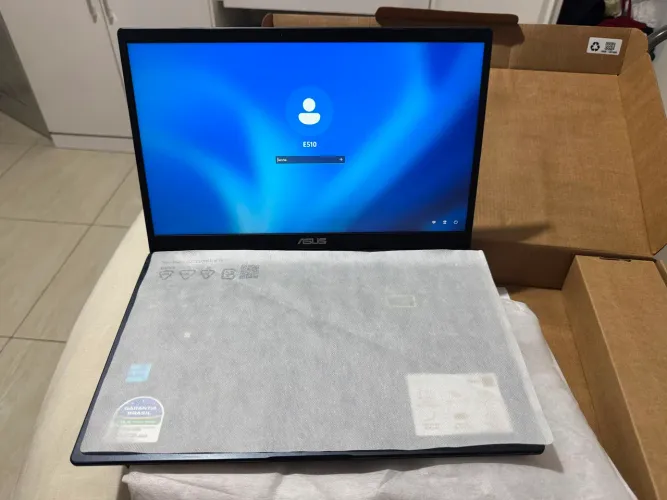 Notebook Asus E510