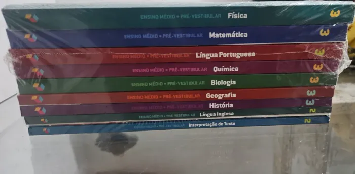 Coleção Poliedro 2023 (1/2 usados e 3 lacrado)