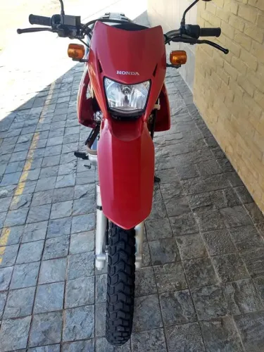 Vendo moto em excelente estado