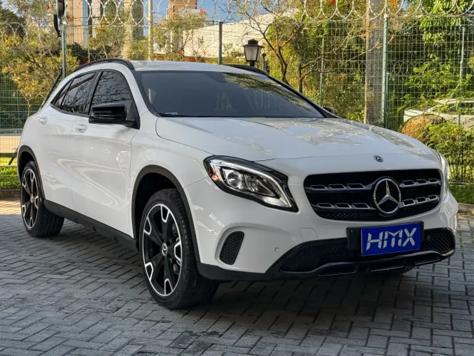 Mercedes-Benz GLA-200 GLA 200 Night 1.6. TB 16V Flex Aut. 2019