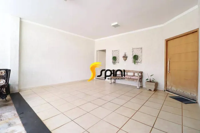 Casa com 3 dormitórios para alugar, 211 m² - Cidade Jardim - Uberlândia/MG