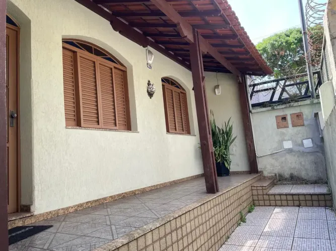 Imóvel para aluguel com 198 metros quadrados com 3 quartos em Esplanada - Belo Horizonte -