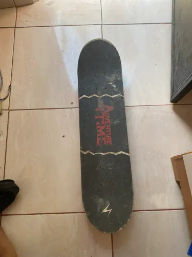 Vendo skate de hora de aventura com a roda bamba