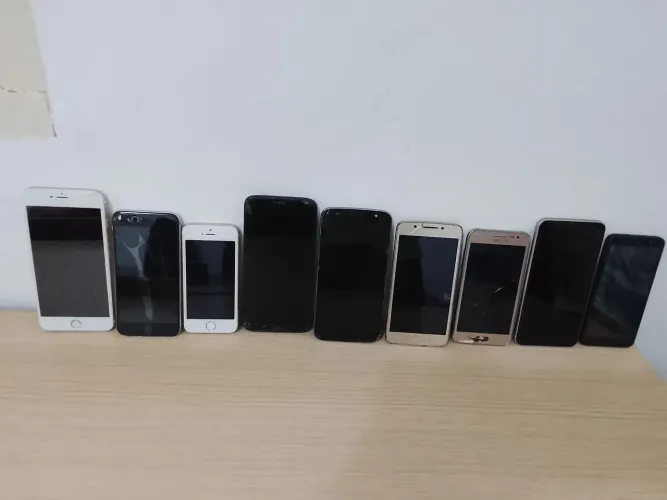 Celulares para retirada de peças ou coleção!!