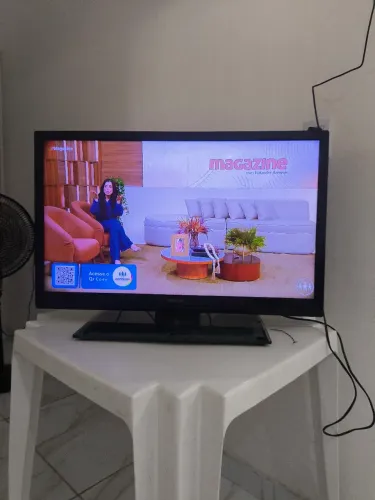 TV Philips LED em Excelente Estado - Funcionando Perfeitamente!