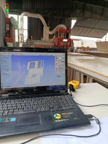 Router CNC Profissional - Placas, Decorações, Quadros, Tábuas e Projetos Sob Medida