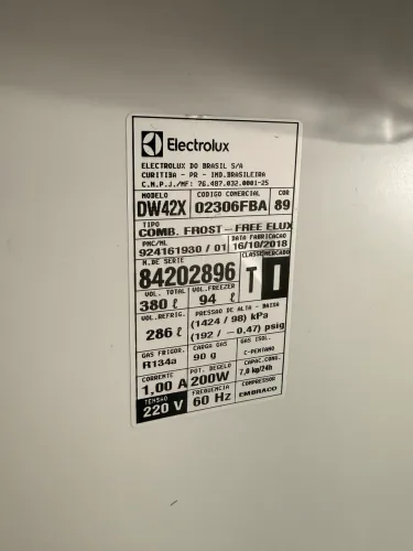 Geladeira inox Electrolux 380L 