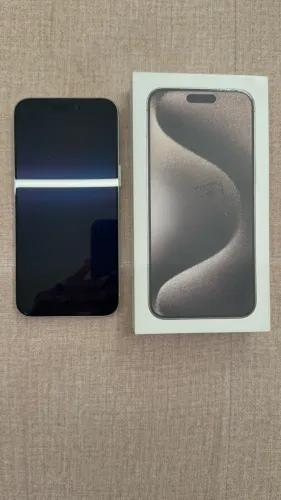 iPhone 15 Pro Max - 256 GB Seminovo 