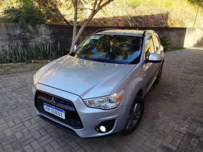 Mitsubishi ASX 2.0 16V 160cv Aut. 2013