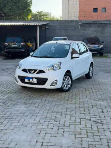 Nissan March SV 1.6 16V Flex Fuel 2016