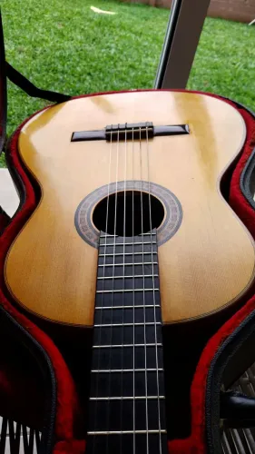 Violão luthier laurentino