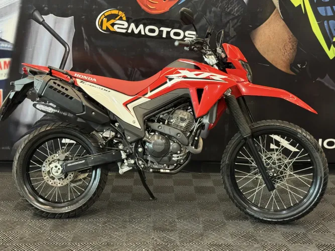 Honda XR 300 Tornado 2025/25 * Financiamos, aceitamos troca
