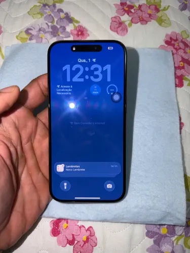 Vendo iPhone 15 Pro - Sem detalhes