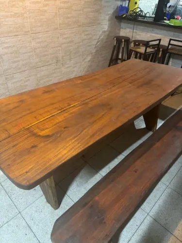 MESA DE MADEIRA MACIÇA RUSTICA