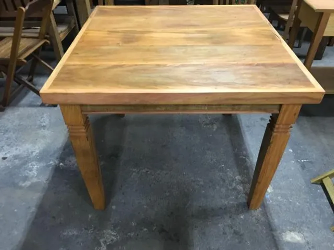 Mesa Quadrada Demolição Borda Fina