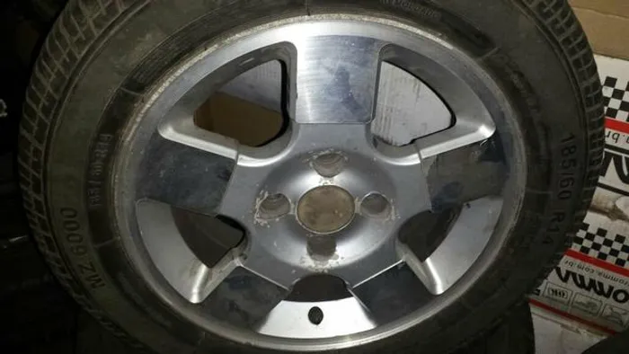 Roda aro 14 prata Volkswagen Parati turbo 4X100 jogo