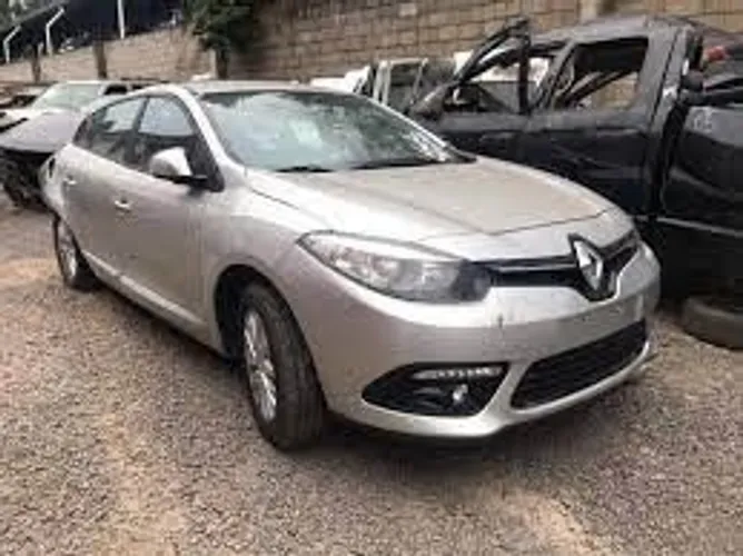 Sucata Renault Fluence .