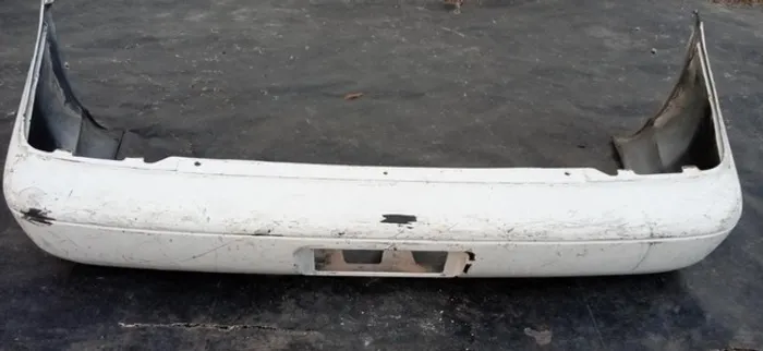 Parachoque Traseiro Corolla 1998/2002 Branco com detalhe