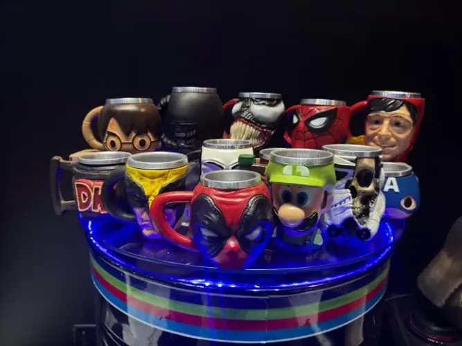 Canecas de Personagens