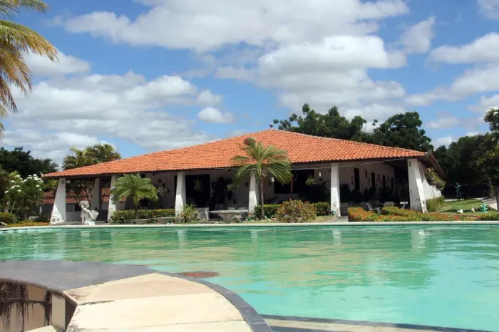 Sítio para Venda em Aquiraz, Tapera, 4 dormitórios, 4 suítes, 5 banheiros