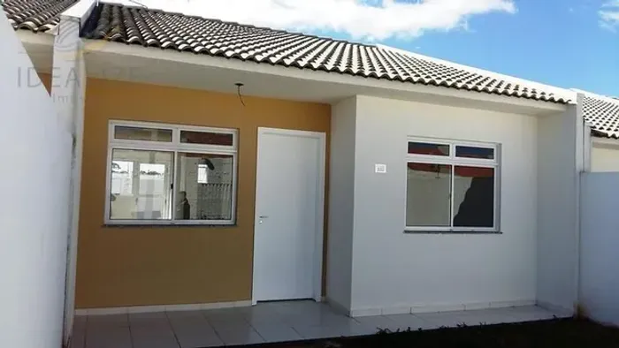 Casa em condomínio com 02 quartos amplos - Campo Largo da Roseira, São José dos Pinhais.